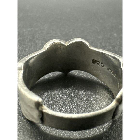 Silver Heart Ring - Picture 4 of 5